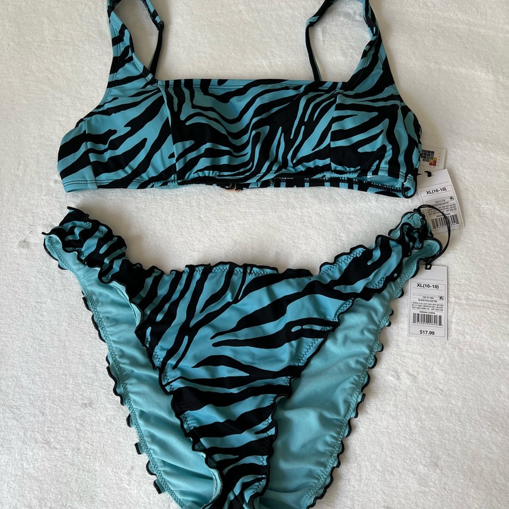 Black and Teal, 2-Piece Set Bikini swim suit (Size XL)